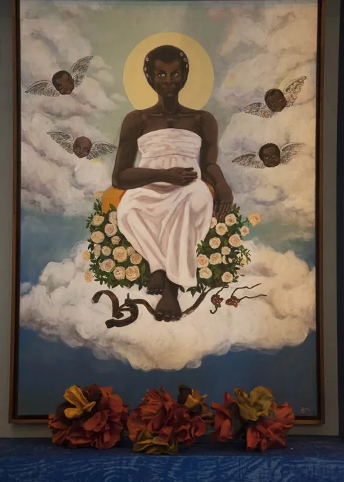 A curadoria e expografia são de Jorge Mendes