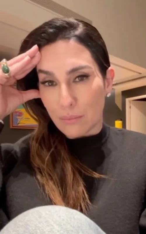 A atriz publicou vídeo explicando como descobriu o golpe e agradeceu apoio dos seguidores