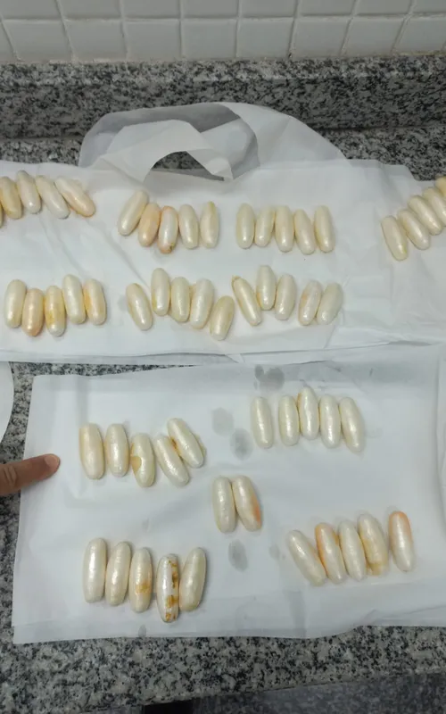 Até a manhã desta quarta (24), homem já havia eliminado 57 cápsulas