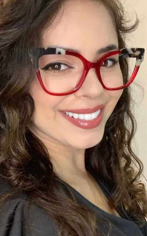 Roberta Ferreira de Lemos, de 32 anos, é dona de uma ótica em São Gonçalo