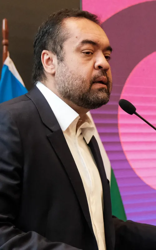 Garotinho afirmou ainda que a falta de experiência de Castro transformou cada secretaria do governo em uma espécie de “feudo”