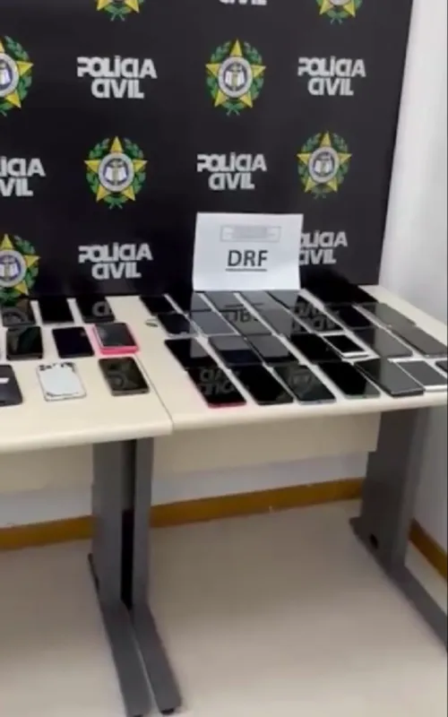 Celulares roubados eram desbloqueados e revendidos no esquema criminoso
