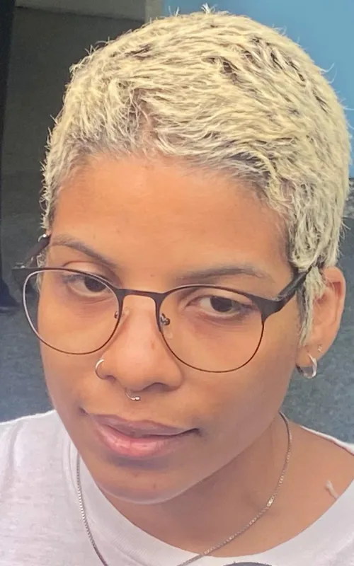 Mariana Marins falou sobre a dor da perda da irmã