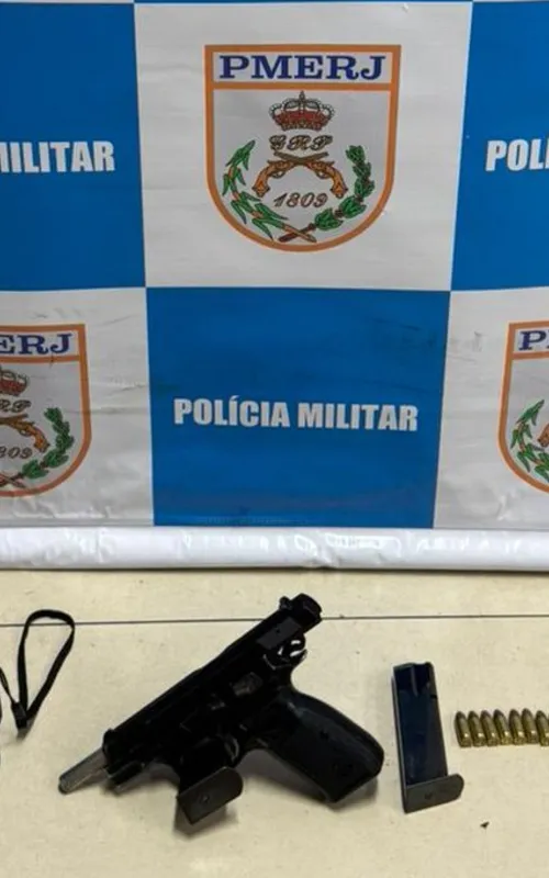 Material apreendido pela Polícia Militar