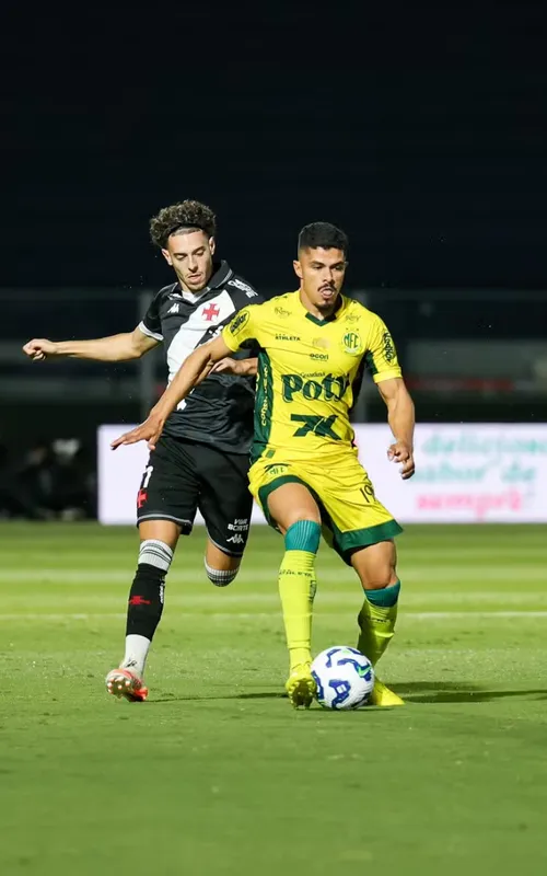 Com o resultado, o Vasco estacionou nos 45 pontos, permanecendo na 11ª posição