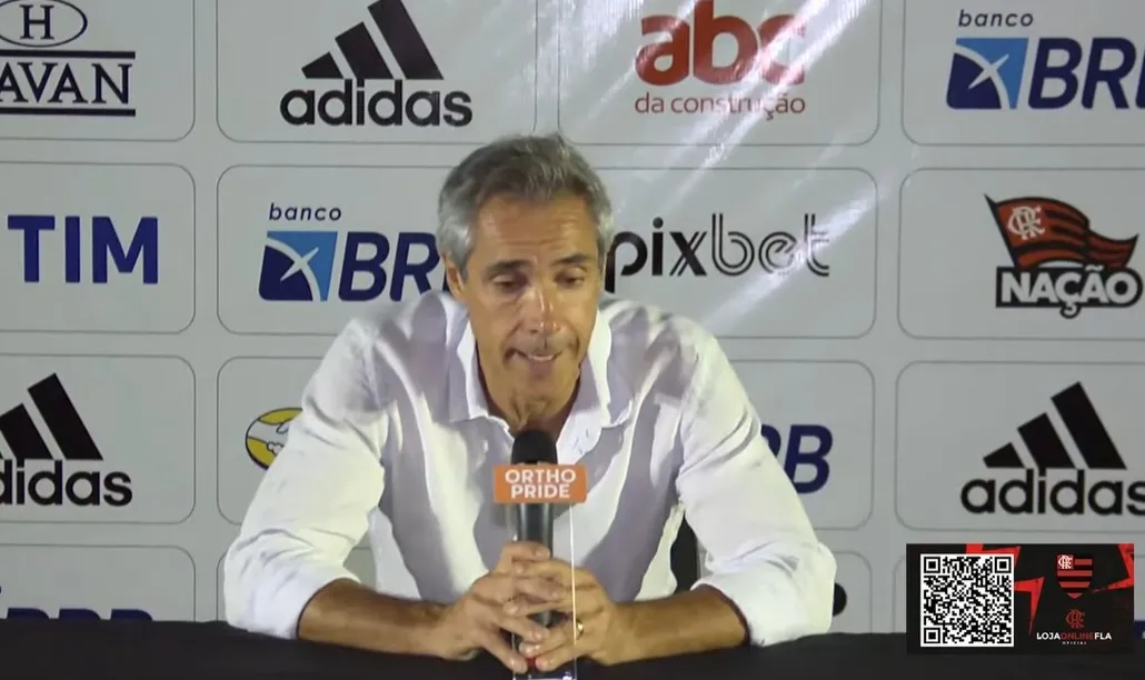 Paulo Sousa concedeu entrevista coletiva após derrota por 1 a 0 para o Botafogo, em Brasília