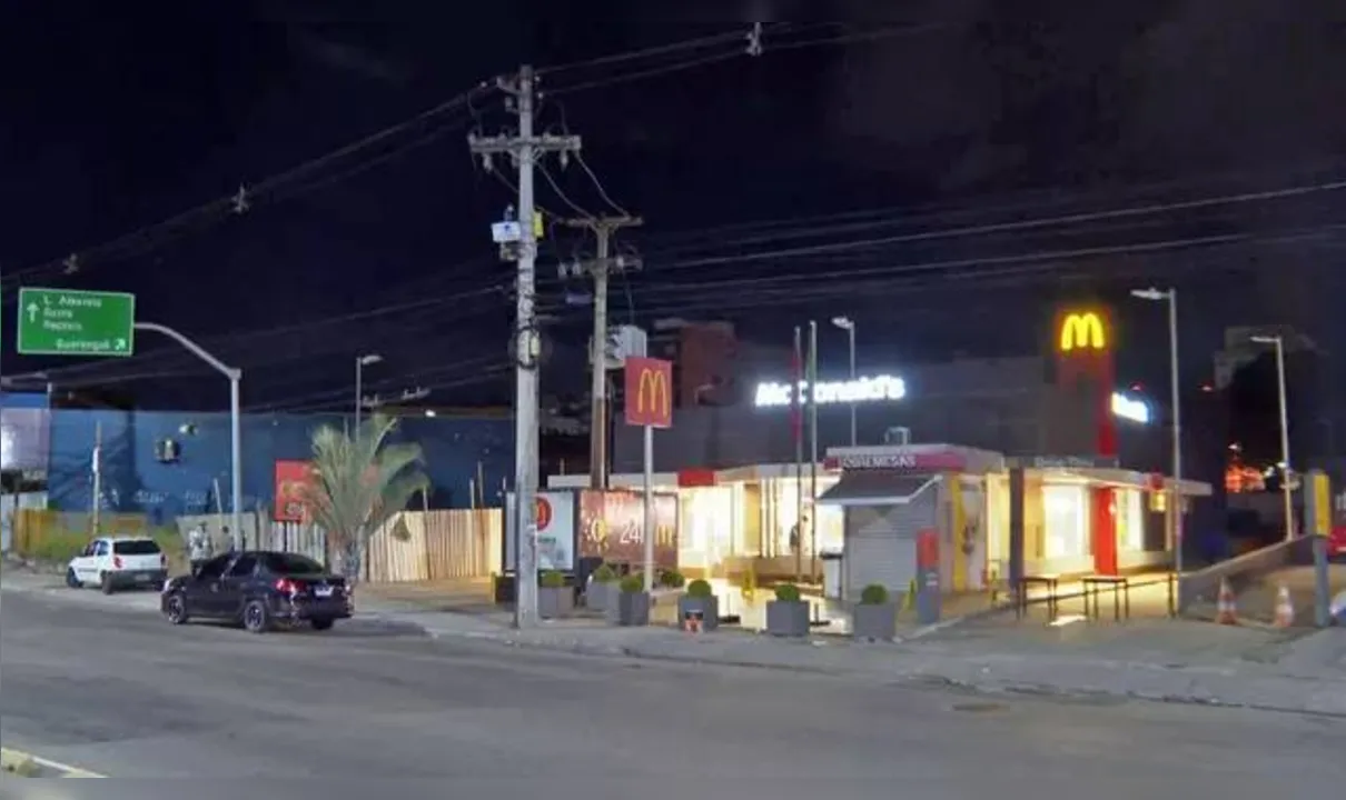 Atendente do McDonald's foi baleado por cliente