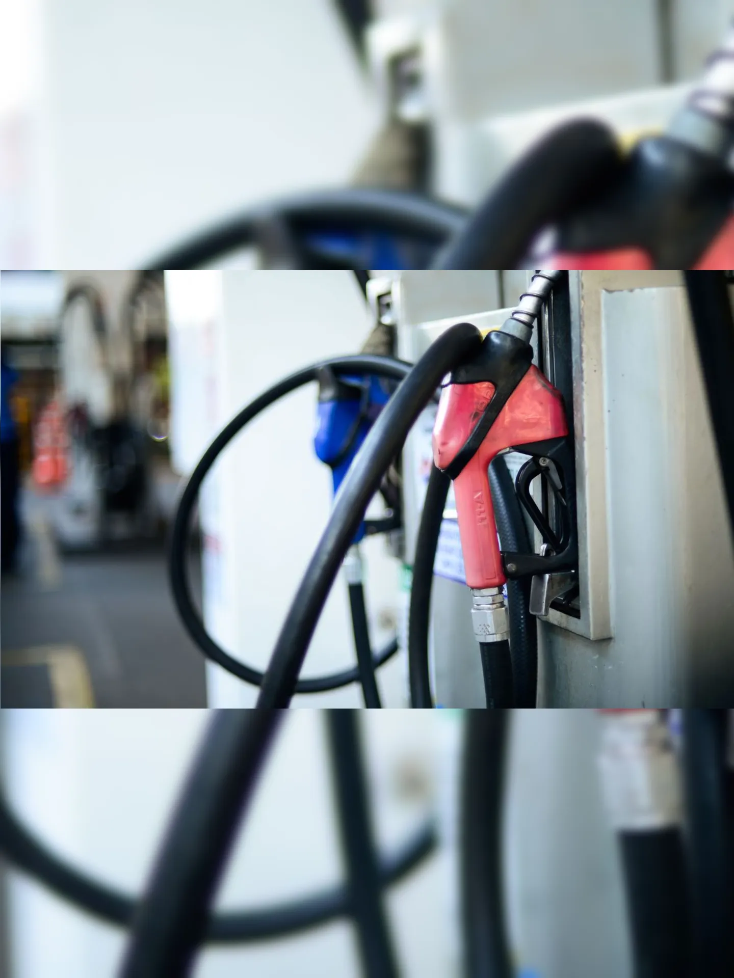 De acordo com a pasta, a medida fará o preço da gasolina cair até R$ 0,20 para o consumidor.