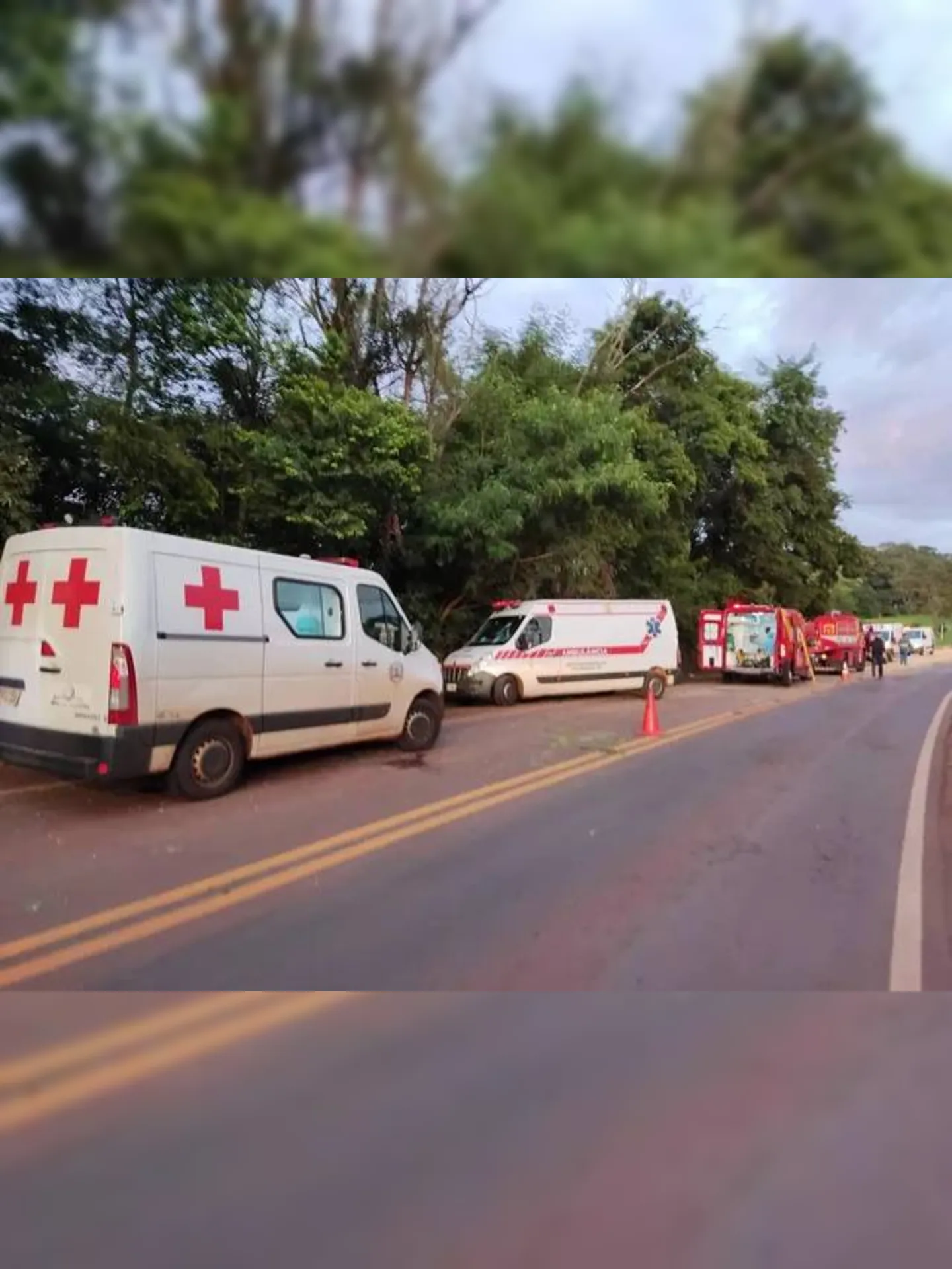 Acidente com ônibus que transportava paciente para tratamento acaba com 8 mortos