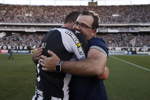 Enderson Moreira fez campanha brilhante na Série B.