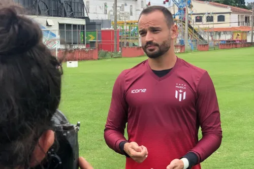 O goleiro Arthur, importante peça do elenco, renovou seu contrato para 2022.