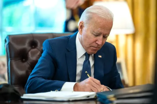 Biden quer rebaixar status da Rússia