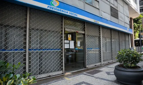 O Instituto Nacional do Seguro Social (INSS) retoma hoje (14) o serviço de agendamento presencial nas agências de todo o país.