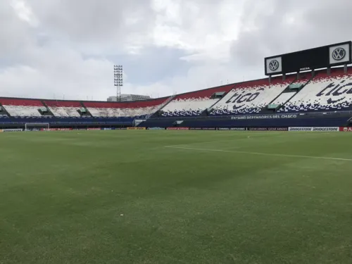 O tradicional Defensores del Chaco, em Assunção, sedia o importante duelo da Libertadores