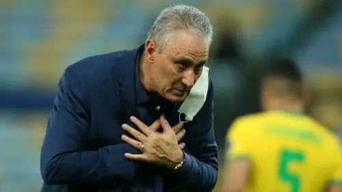 Técnico Tite faz sua despedida da Seleção em solo brasileiro