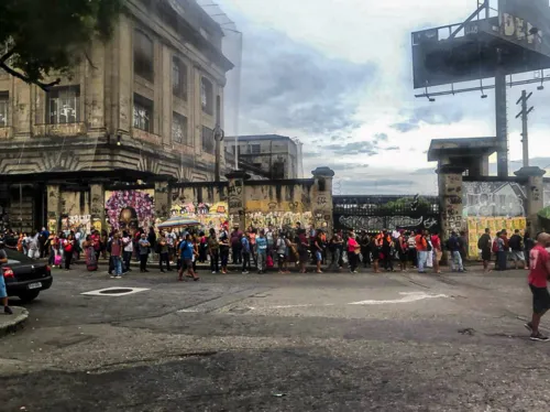 Greve dos rodoviários ocasionou na paralisação do BRT e frota reduzida de ônibus municipais na cidade do Rio.