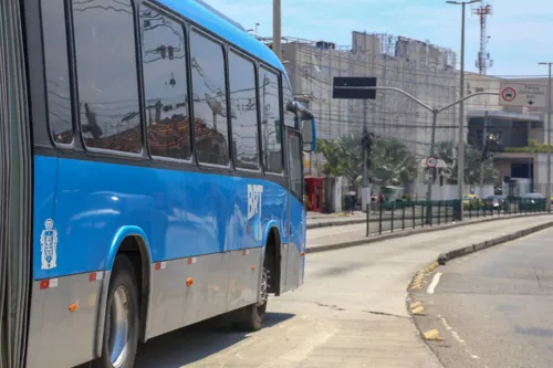 Imagem ilustrativa da imagem Greve dos rodoviários no Rio paralisa BRT; só 60% da frota de ônibus em circulação