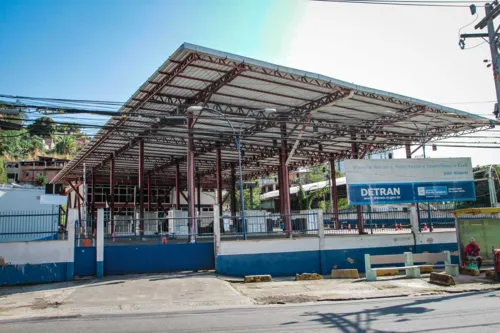 Detran-RJ Retoma serviços como renovação de habilitação e licenciamento de veículos.