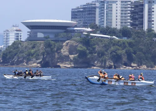 Competições de Canoa Havaiana são cada vez mais frequentes na cidade