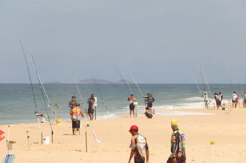 Imagem ilustrativa da imagem Volta do festival de pesca emociona participantes em Maricá