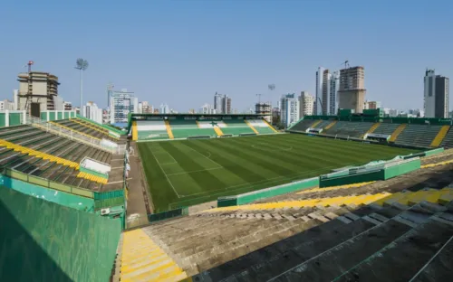 Arena Condá recebe o duelo entre Chapecoense e Vasco pela terceira rodada da Série B