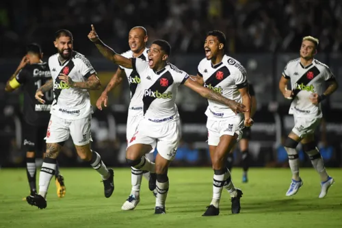 Raniel marcou seu nono gol pelo Vasco em 2022