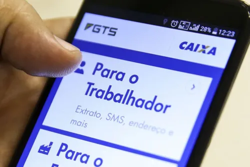 O trabalhador não precisará ir à agência da Caixa, bastando entrar no aplicativo oficial do FGTS