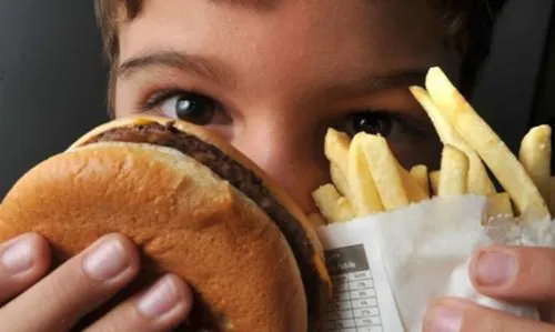 A decisão ocorre um dia após o Procon de São Paulo notificar a rede de fast food