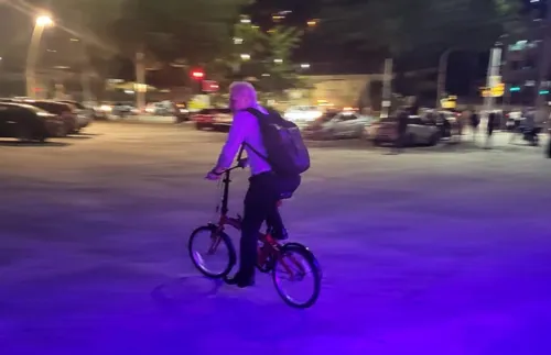 Hudson utiliza a bicicleta mesmo trabalhando no Centro do Rio