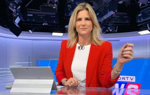 Janaína apresentava o Sportv News.