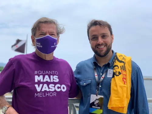 Júlio Brant (direita), candidato derrotado nas eleições, ao lado do atual presidente do Vasco, Jorge Salgado