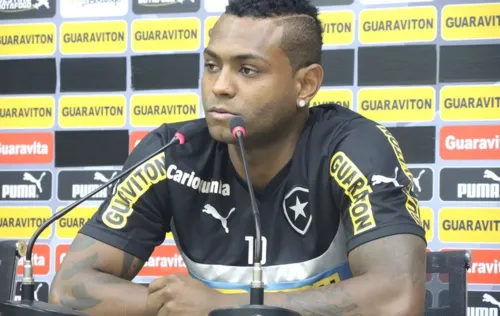 Jobson atuou no Botafogo nos anos de 2009 e 2015