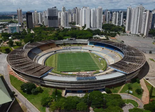 Tradicional Serra Dourada recebe duelo entre Vila Nova e Fluminense pela Copa do Brasil