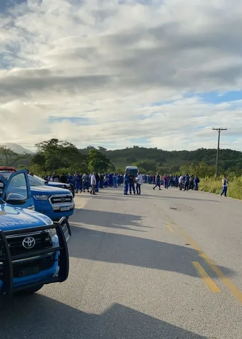 Ao menos 5 mil protestantes estariam presentes no ato.