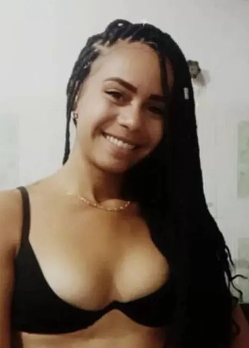 Eloíza Camilo da Silva foi morta a tiros na noite deste domingo.