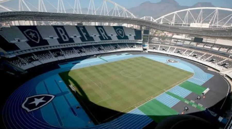 Estádio Nilton Santos foi motivo de briga nos bastidores do clássico.
