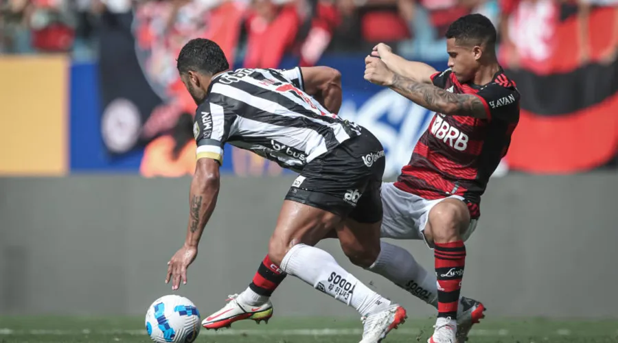 Galo supera o Flamengo e vence a Supercopa do Brasil.
