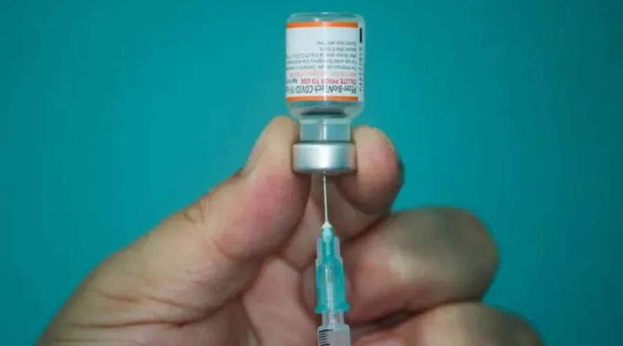 As unidades seguem realizando a segunda aplicação da vacina, considerando o intervalo a partir da data da primeira dose.