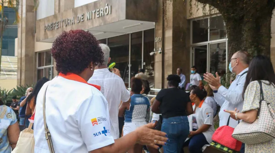 O ato foi encaminhado para a frente da Prefeitura de Niterói