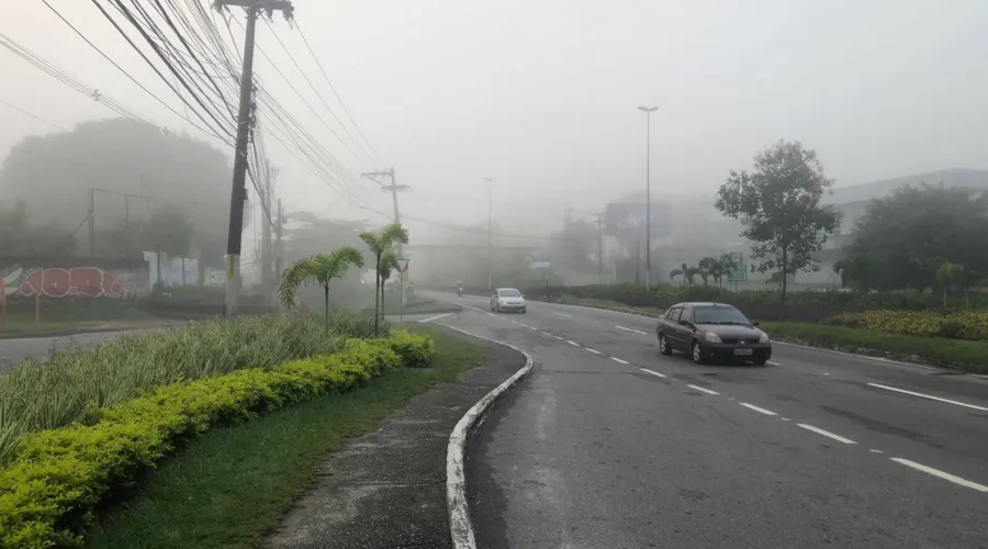 Neblina atingiu vários bairros das cidades