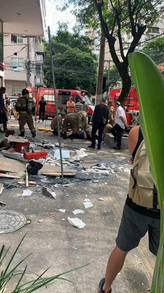 Um pessoa ficou ferida após explosão em um restaurante