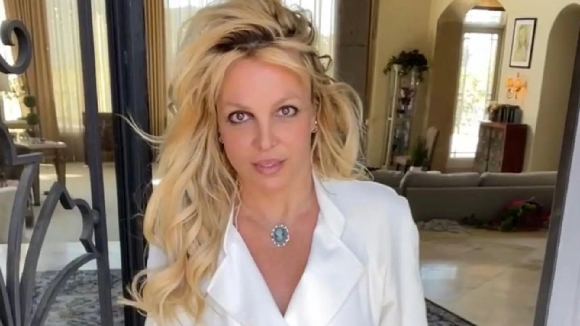 Britney casou com Sam Asghari na última quinta-feira (9)