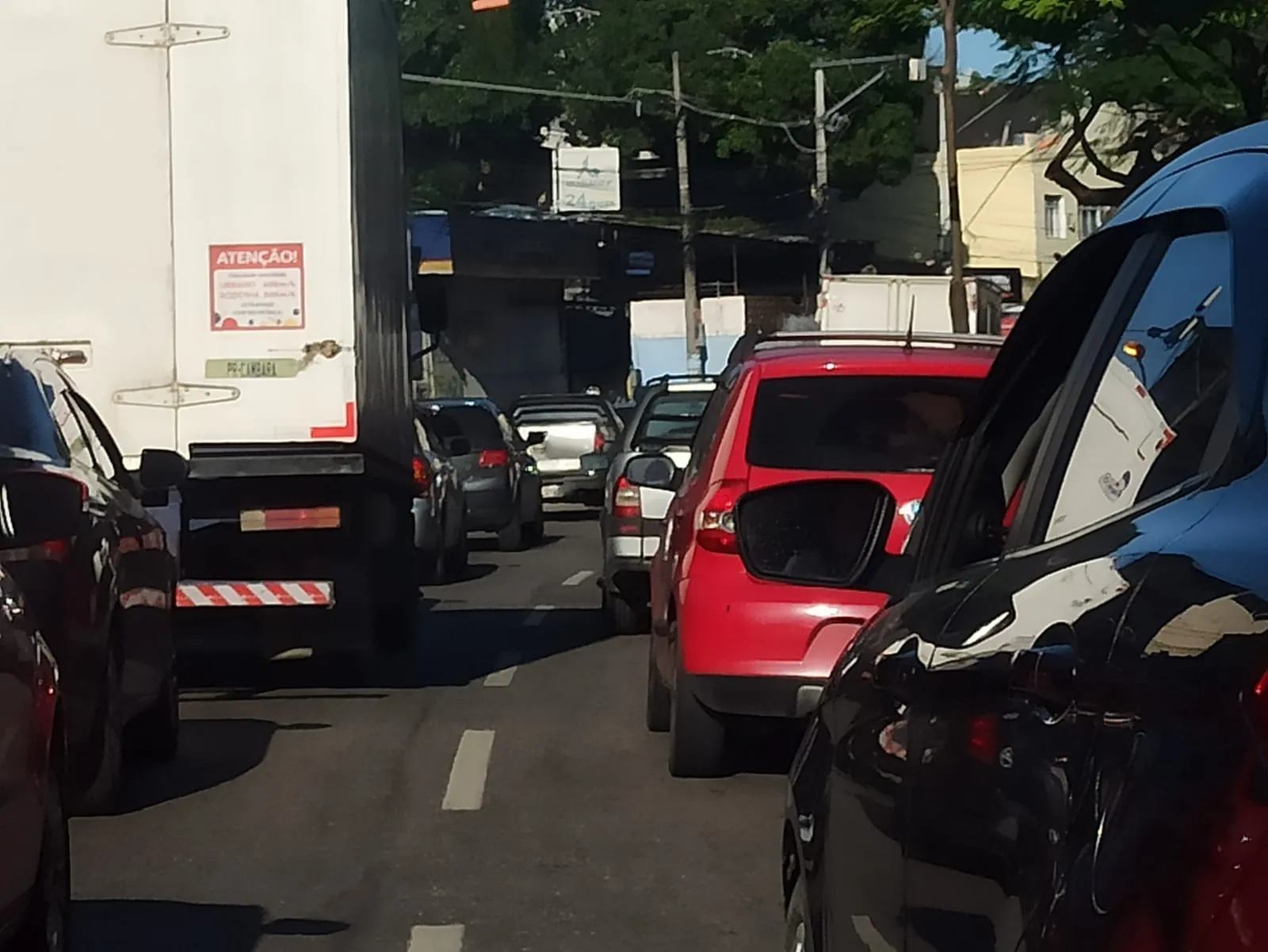 Motoristas registraram engarrafamentos em rotas alternativasde São Gonçalo com destino a Niterói