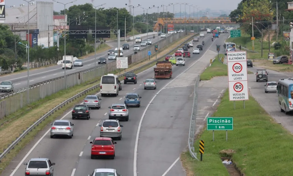 A abordagem aconteceu na rodovia Niterói-Manilha, na altura do Complexo do Salgueiro, em São Gonçalo