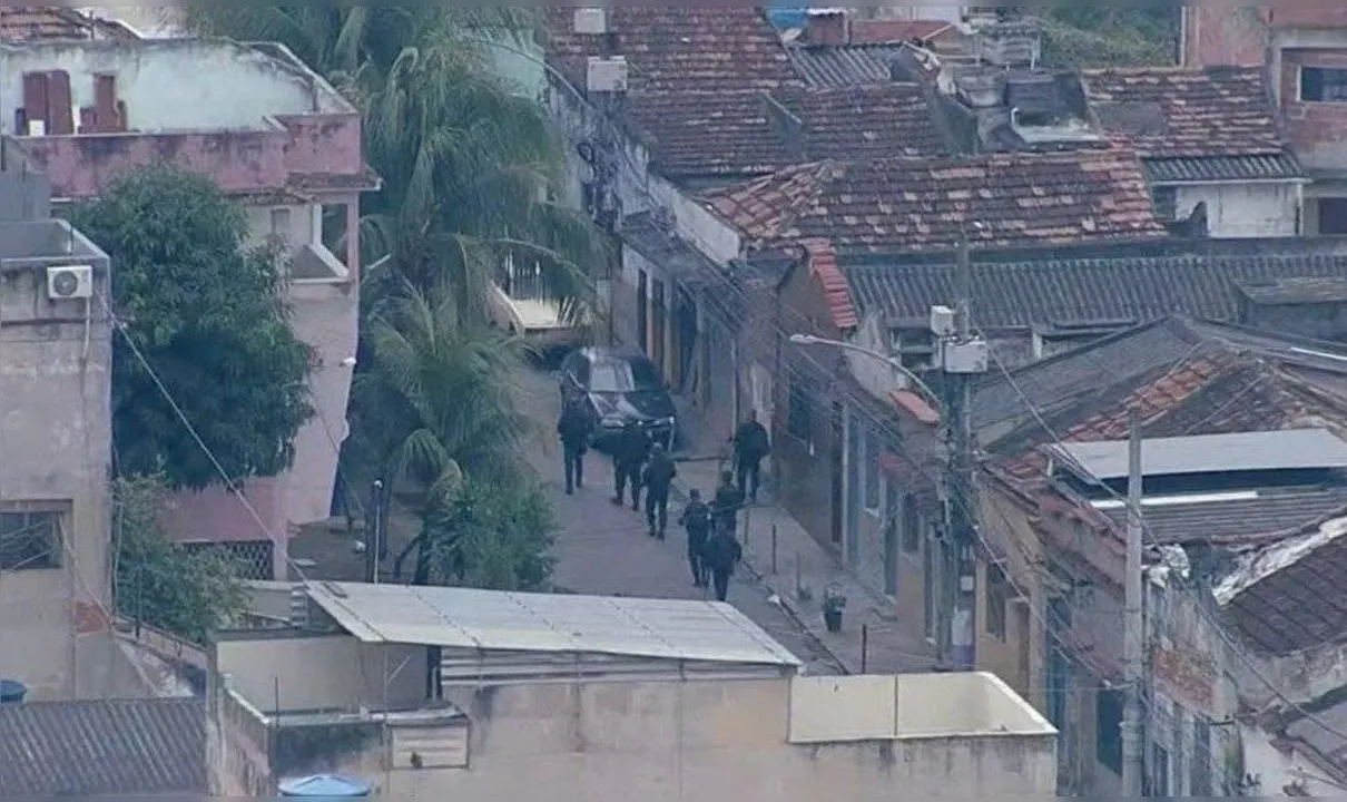 PM realiza operação no São Carlos e Prazeres
