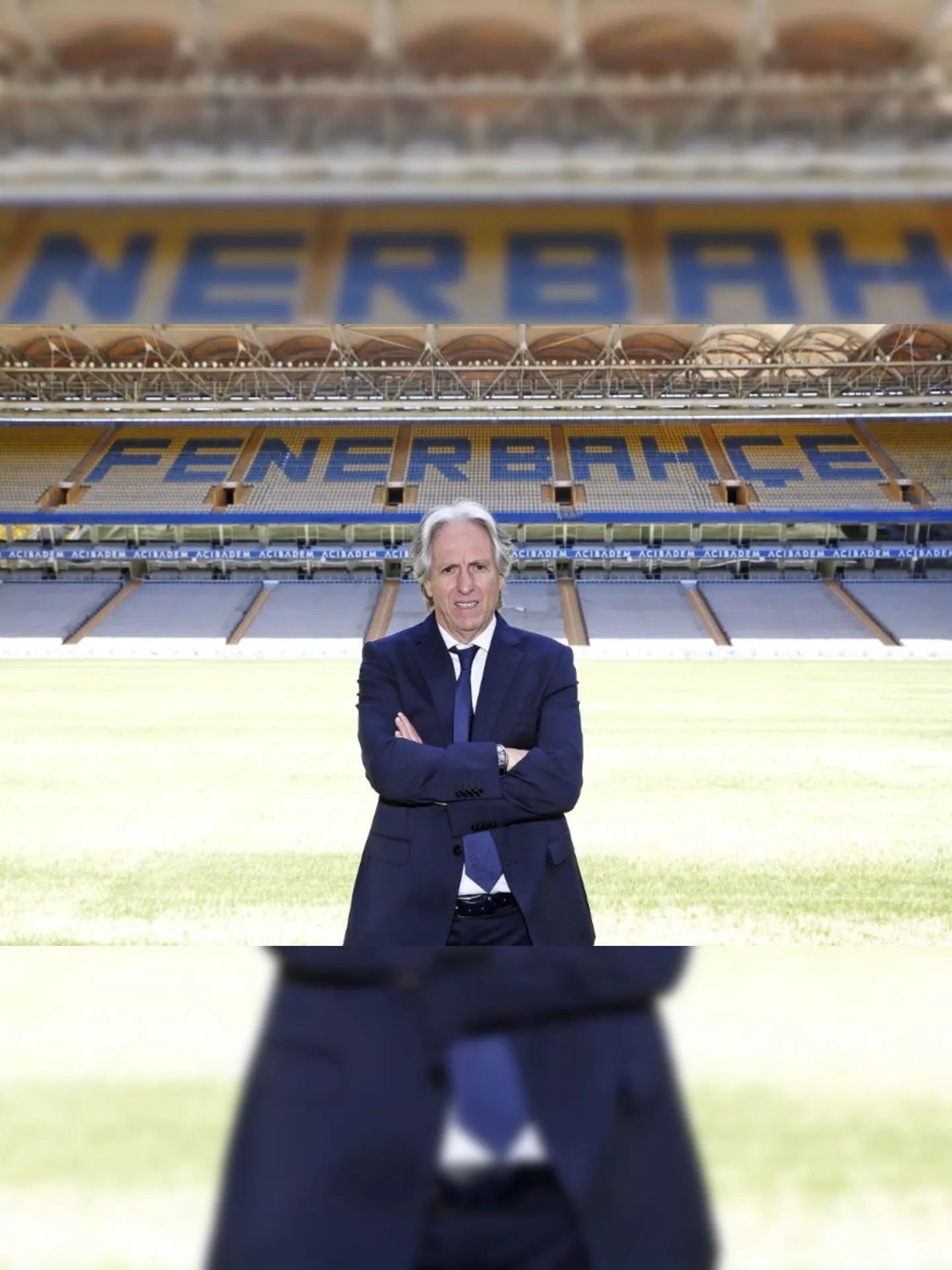 Jorge Jesus oficializou seu vínculo com o Fenerbahçe nesta quinta-feira (2)