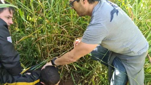 Homem foi encontrado em uma área de mata.