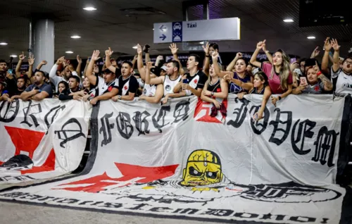 Torcida fez bonita festa para recepcionar a delegação vascaína em Manaus