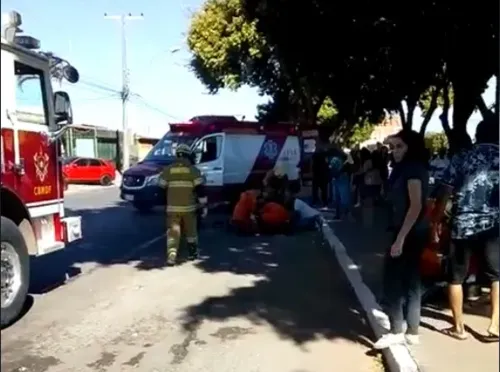 Vítimas foram atendidas pelo SAMU.