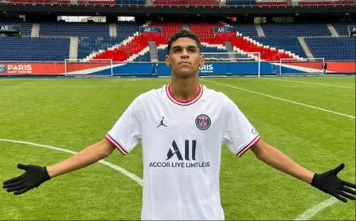 Luva de Pedreiro levou seu carisma e talento ao Parc des Princes